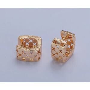 24K Gold Filled Chunky X Hoop Earrings